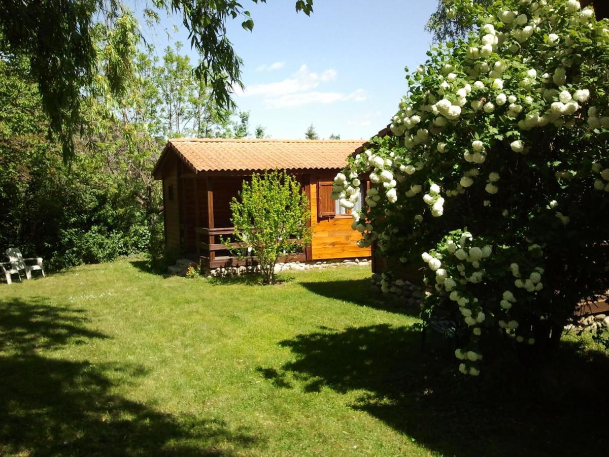 Les Chalets Quazemi A Casteil Bagian luar foto